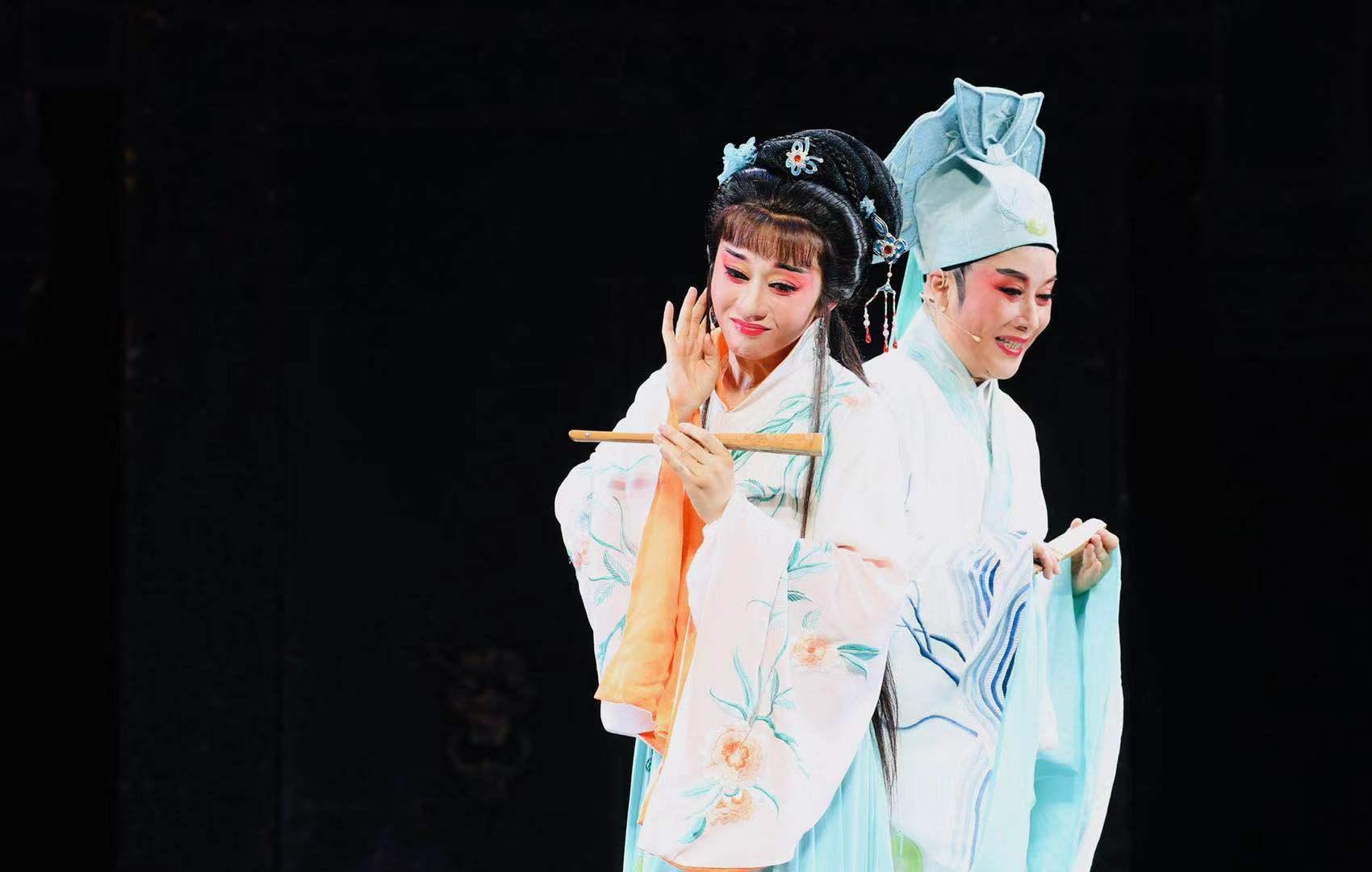 悉尼影壇熱議，哪吒上座率炸裂，超越美國(guó)隊(duì)長(zhǎng)4